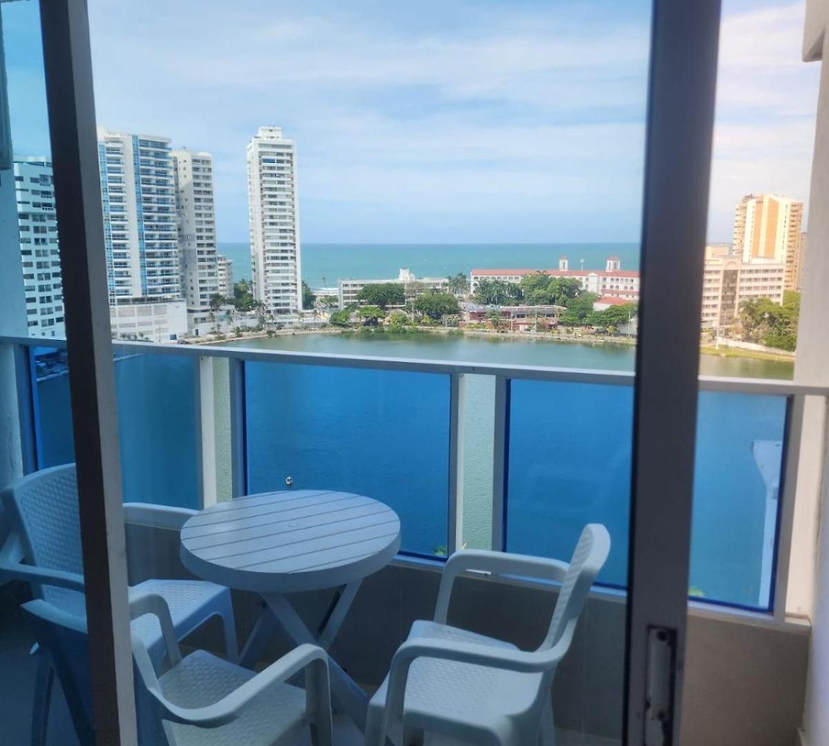 Lagoon & View Cartagena